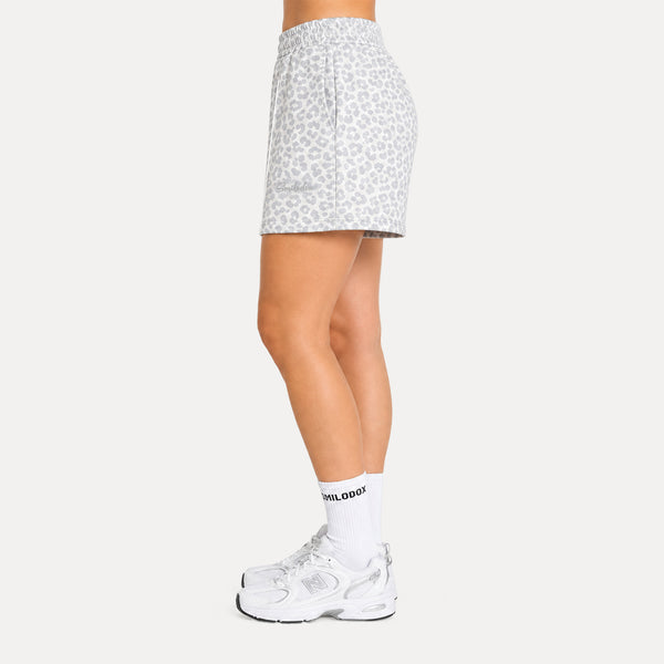 LEO Shorts Zumira