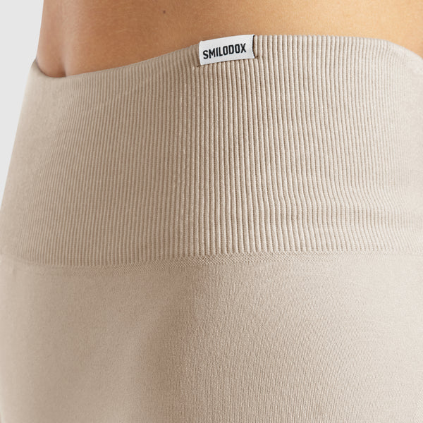Phelia Scrunch Shorts
